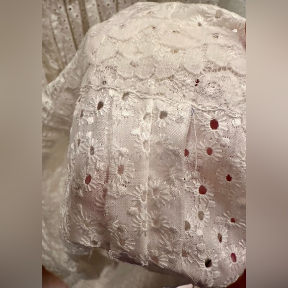 Vintage white eyelet Maxi Dress Daisy appliqué Size 6 Prairie 70’s Boho Theater - Picture 13 of 15